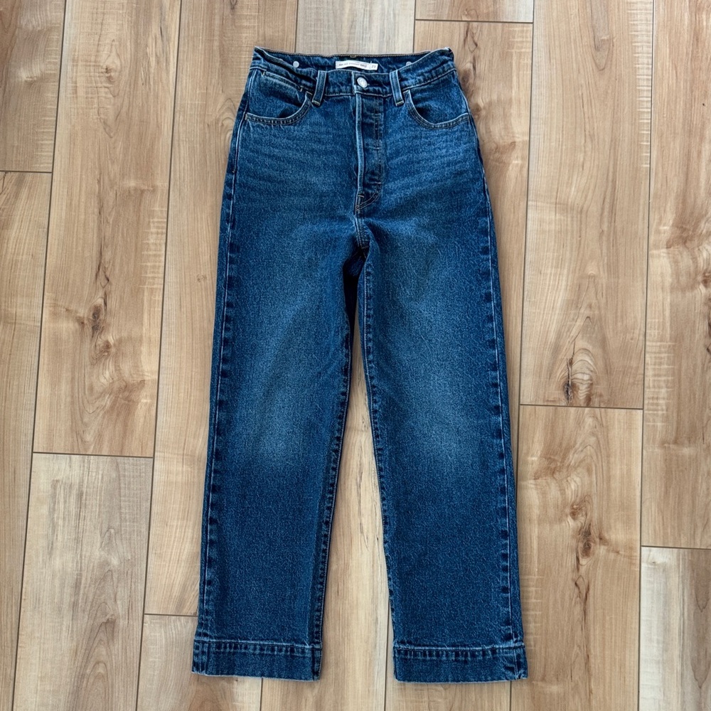 Levi’s Ribcage Straight Ankle Blue Jeans size 23